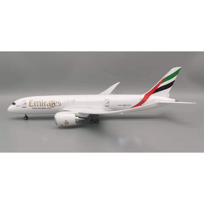 787 Emirates Flugzeugmodell, r – Model Airplane Plastic Bewertung und Preis